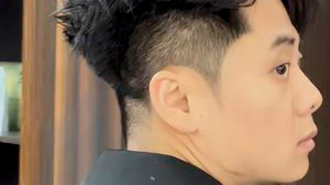 37火焰抓刺 #火焰前刺 #烫发教程 #三七分发型 详细教程，记得点赞收藏@你的怨种托尼快来学习