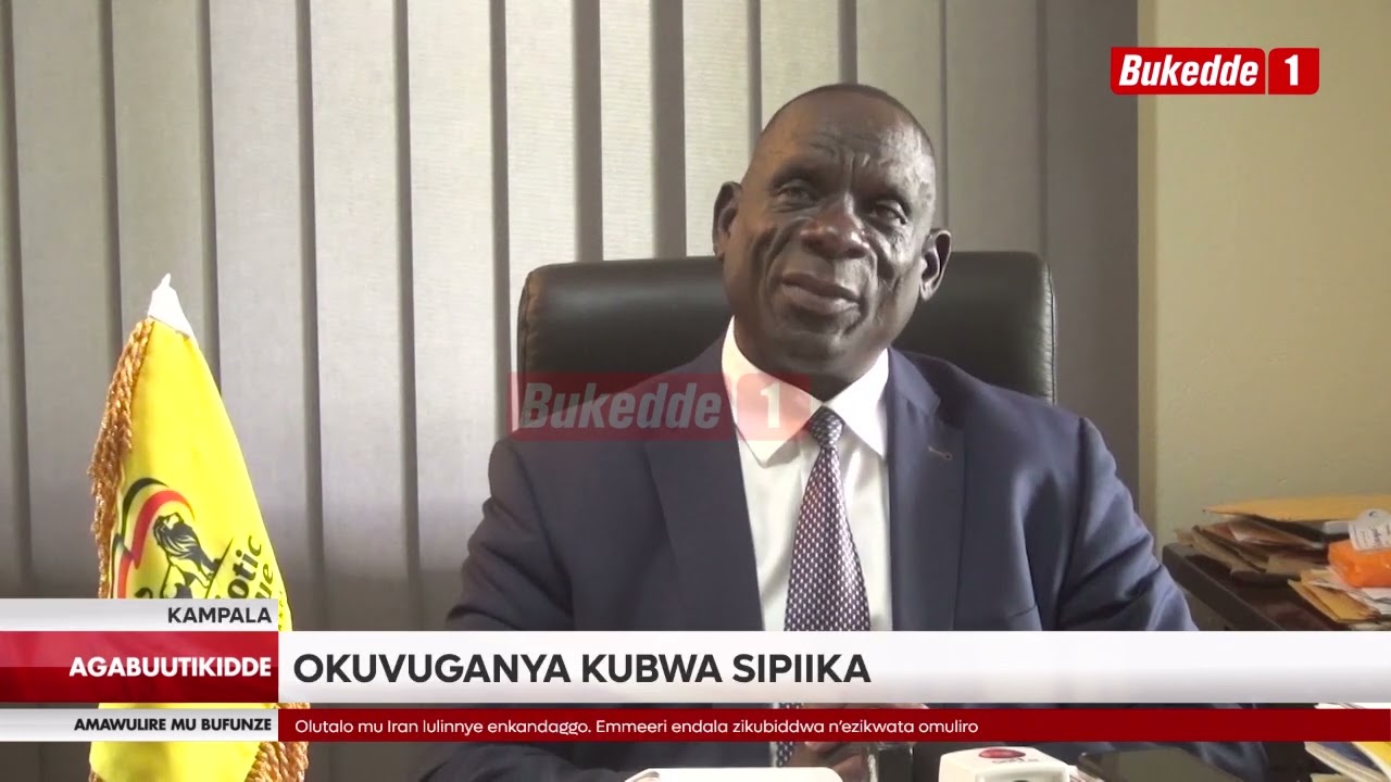 Gen Muhoozi asembye Sipiika Anita Among ku bwa Sipiika.