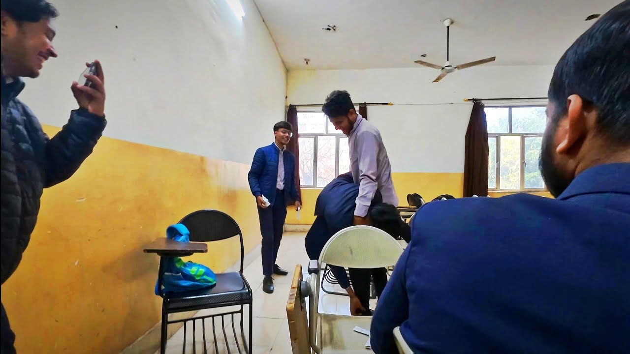 CLASS ME KAND KRDIA 😂😜|| DAILY LIFE VLOGS DAY-82