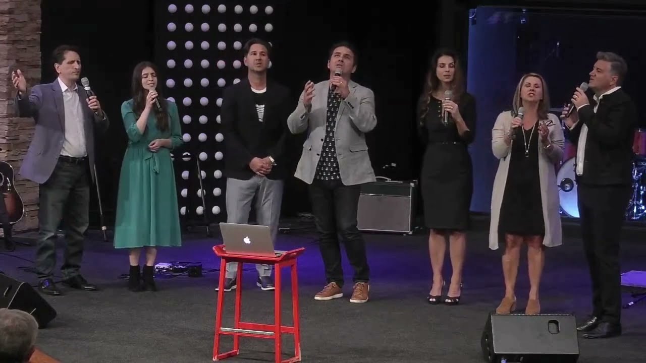 Lauda si inchinare prin cantare la Agape, Portland The Messengers si Omega