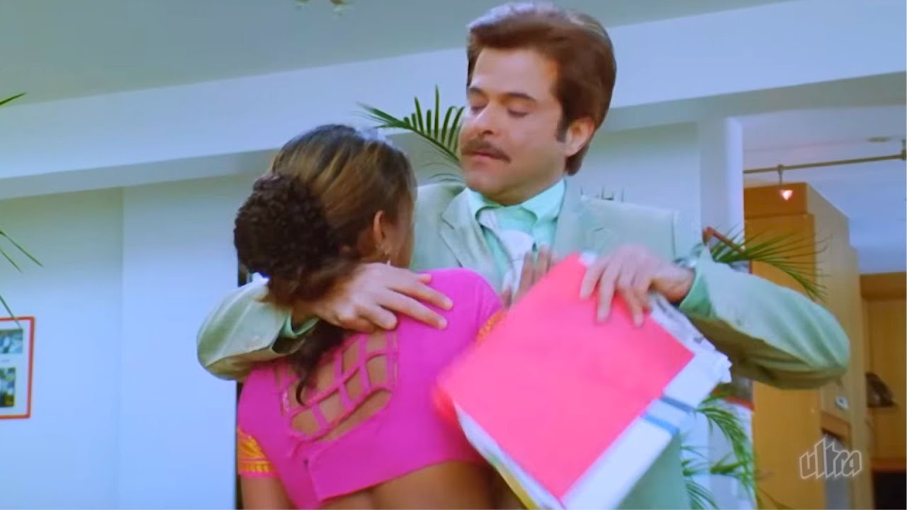 File Se Jyada Kaamwali Kaam Ki Hain - NO ENTRY Movie Cozy Cozy Scene - Anil Kapoor