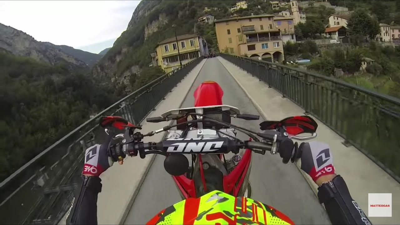CR 125 -Supermotard- FULL POWER [illegal Street Ride]