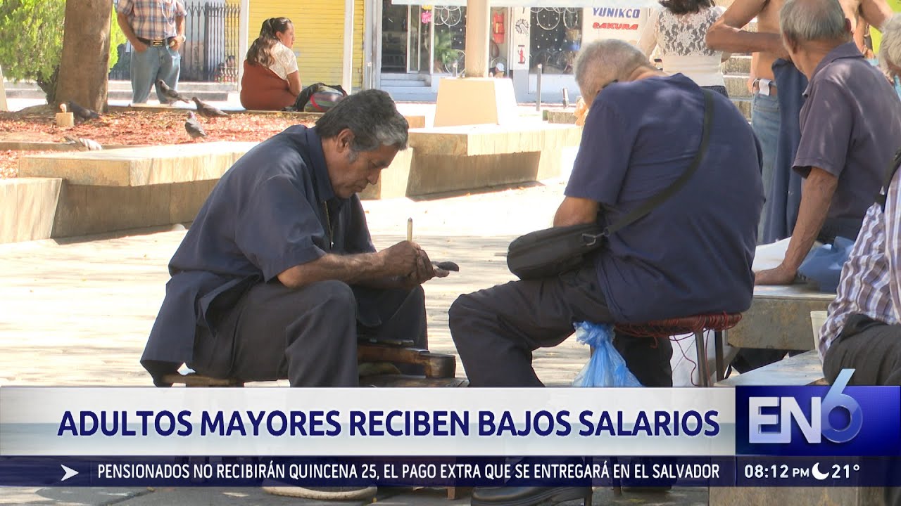 ADULTOS MAYORES CONTINÚAN LABORANDO