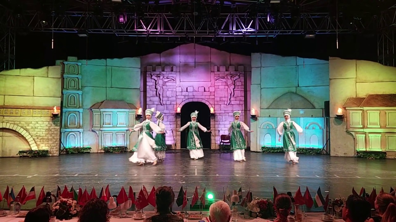 Dance group 