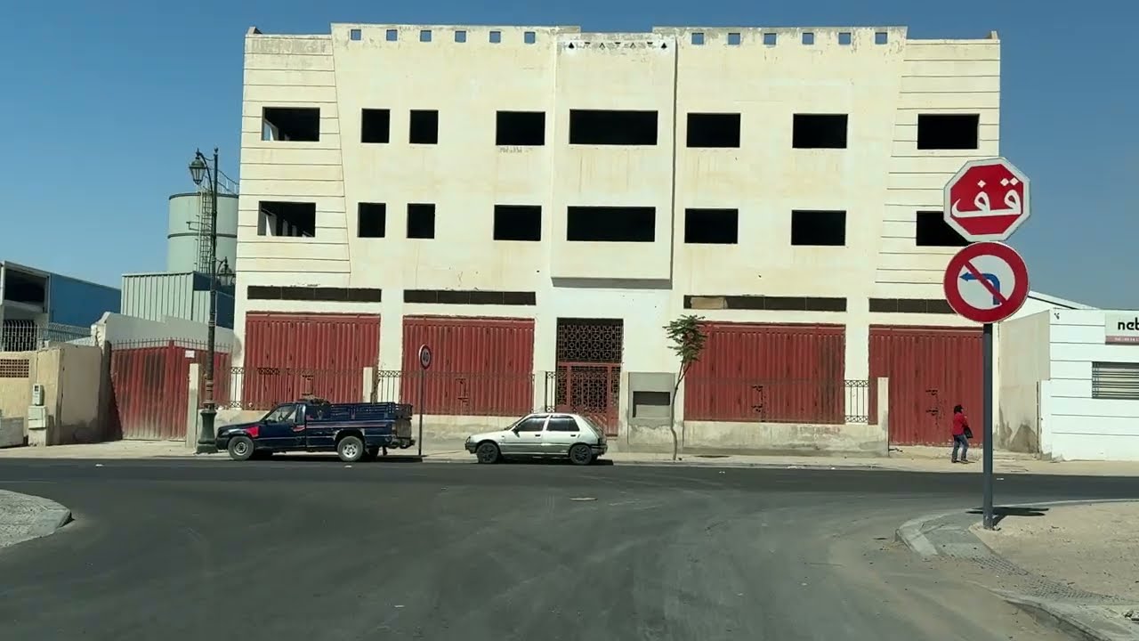 جولة إنطلاقا من تكوين في مسار الحافلات العادية الجودة في إتجاه حي الداخلة