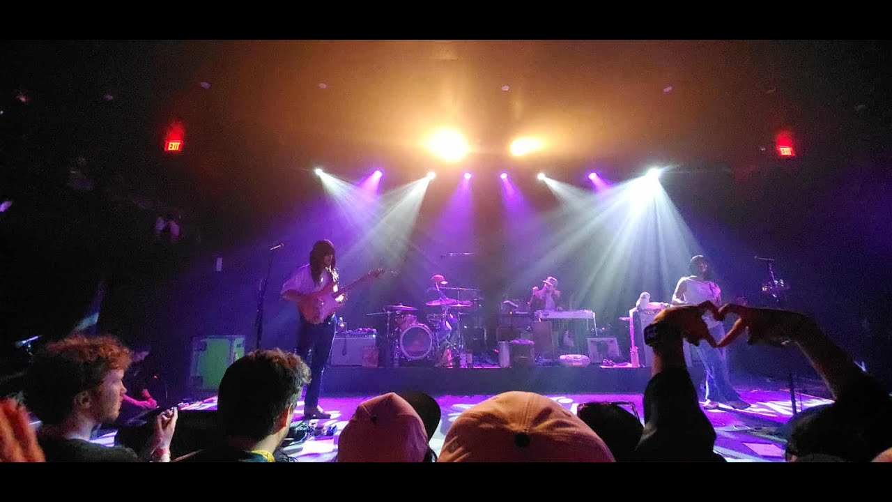 Khruangbin - 