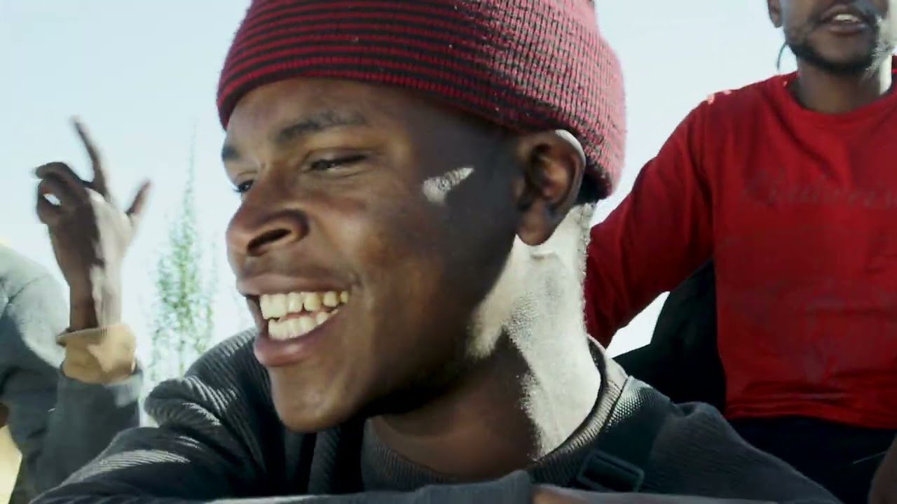 Vexy Lee - VOGA ft Dah Fox (Music Video)