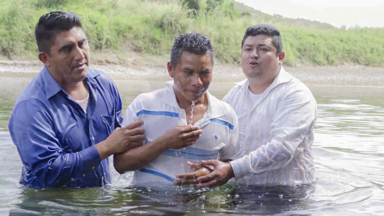 CEREMONIA DE BAUTIZOS  (Iglesia Cristiana León de Judá)