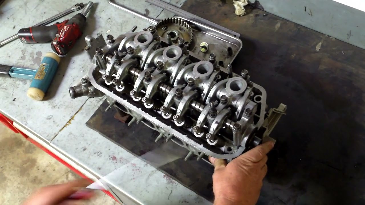 Step 3 Removing Rocker Gear and Camshaft
