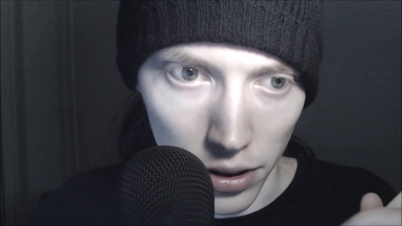 ASMR Finnish rambling w/ mic brushing
