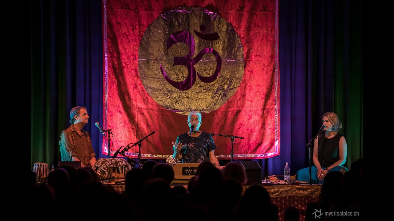 Jai Uttal - Primordial Swamp Beat [ Live in Zurich ]