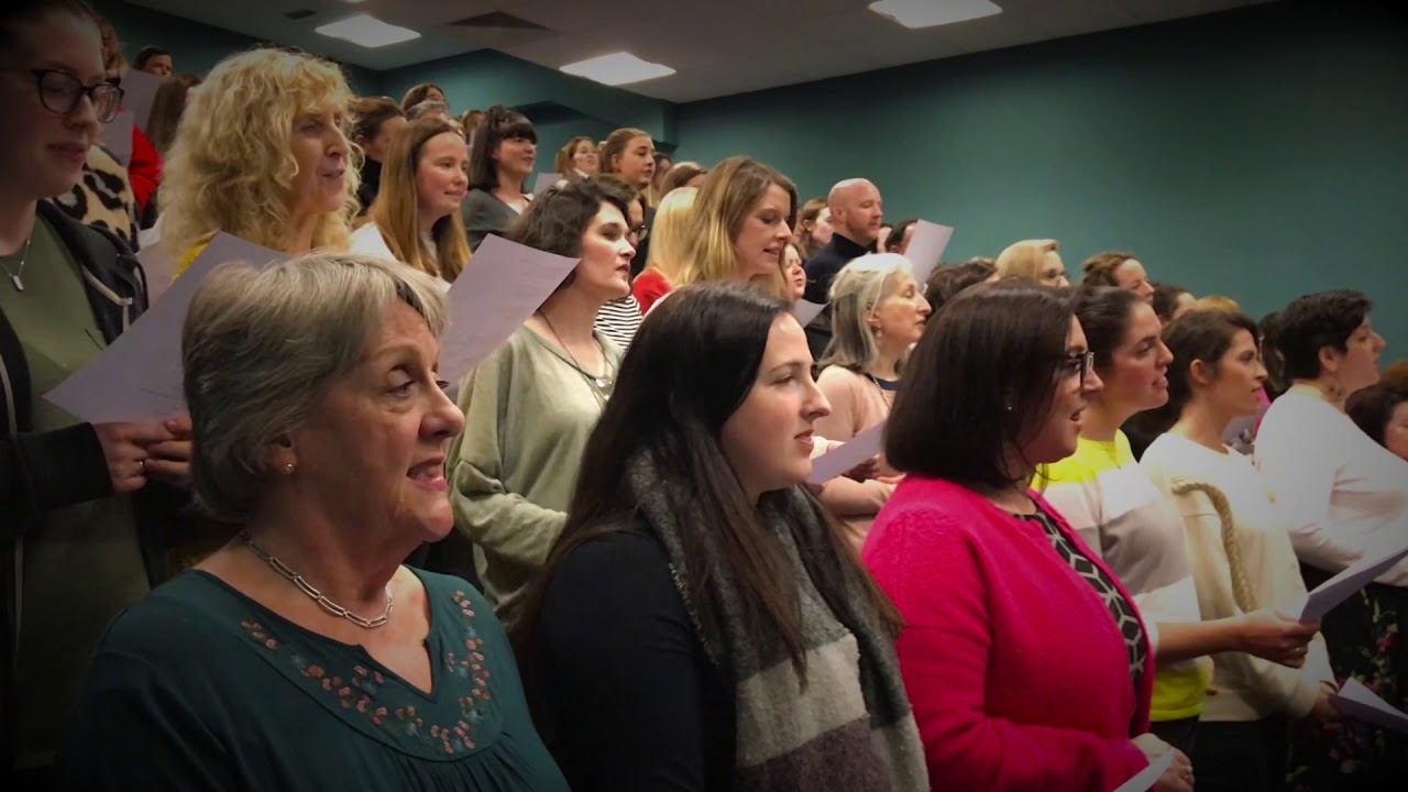 Casual Choir - What the World Needs Now (Jackie DeShannon)