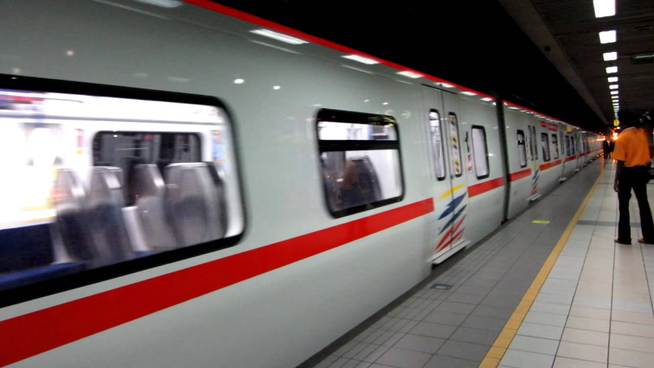 [Debut] KTM Komuter Class 92 MyKomuter departing KL Sentral (Off Service)