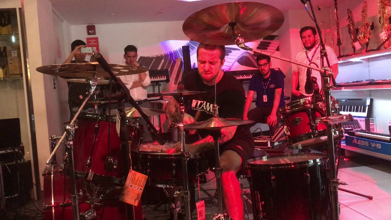 Eloy Casagrande Drum solo Clinica Lima PERU 2017 🇧🇷🇵🇪 @Audiomusica