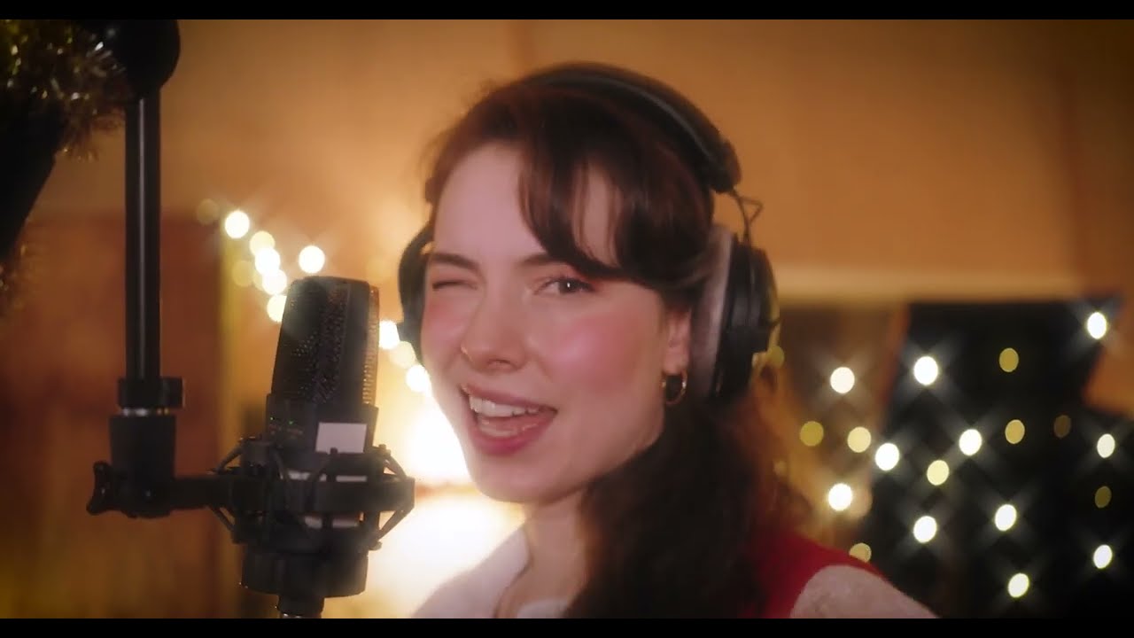 Tvibit - Last Christmas (Official video)