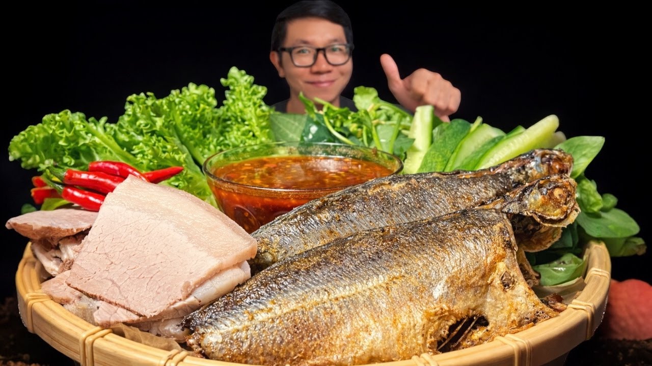 Fresh Spring Rolls Mukbang | Cuốn Thịt Luộc & Cá Chiên Giòn Chấm Mắm Chua Cay | Quang ASMR