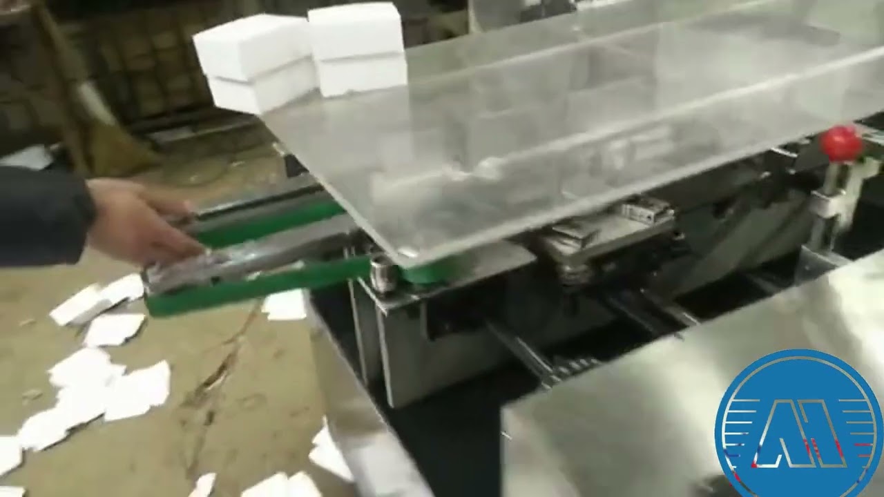 small bottle cartonning machine