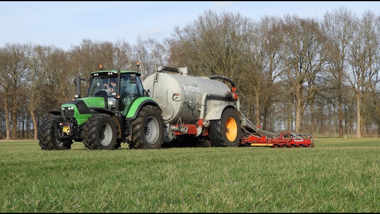 Mestseizoen 2021  Grasland bemesten door melkveebedrijf Dekker Dalfsen  Deutz Fahr Agrotron 6180