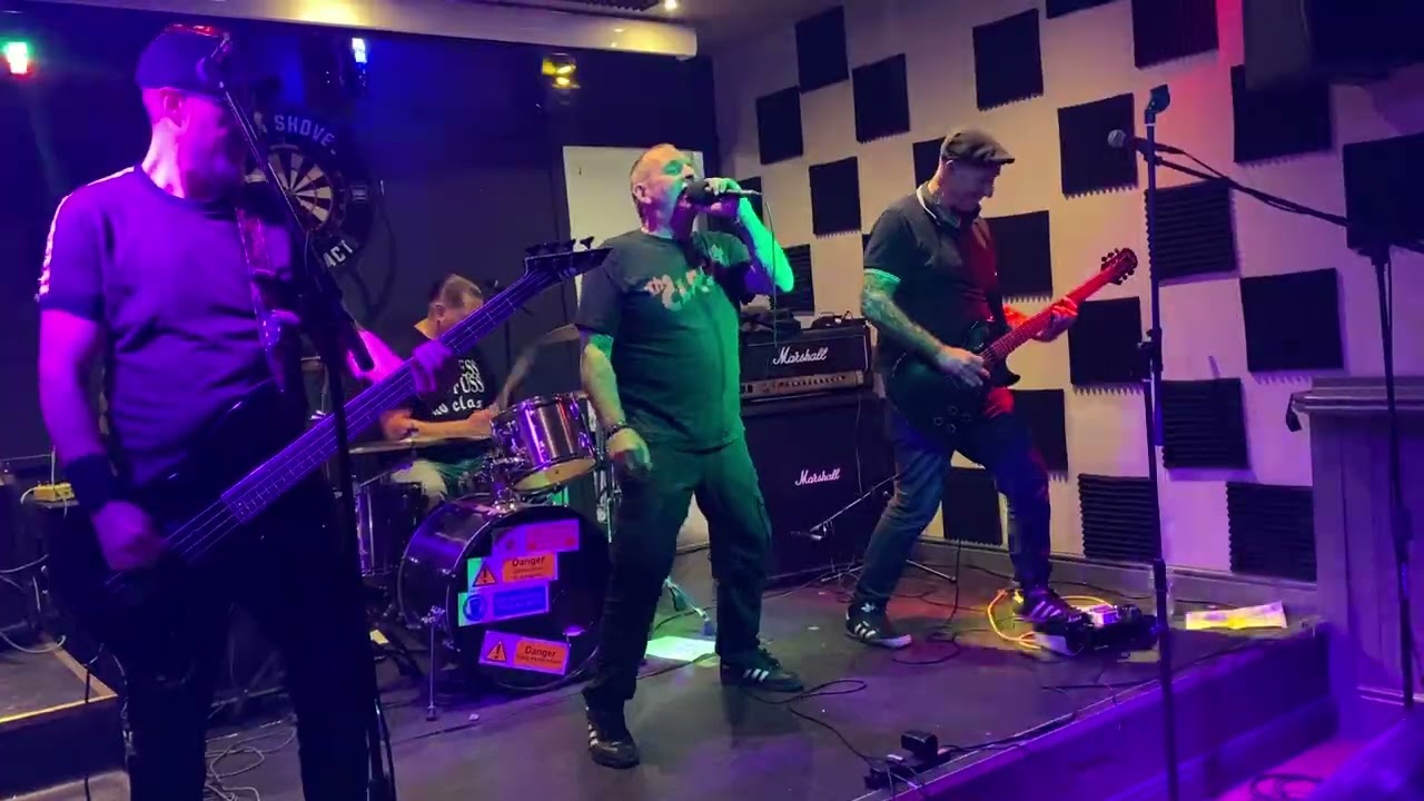 On The Huh - The Malt Shovel, Pontefract.  25-10-2025