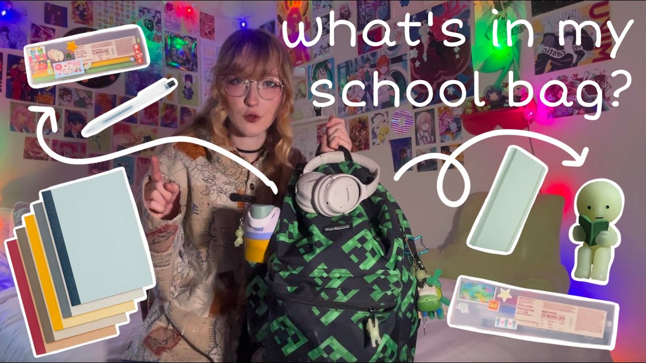 WHAT&rsquo;S IN MY SCHOOL BAG | senior college student 