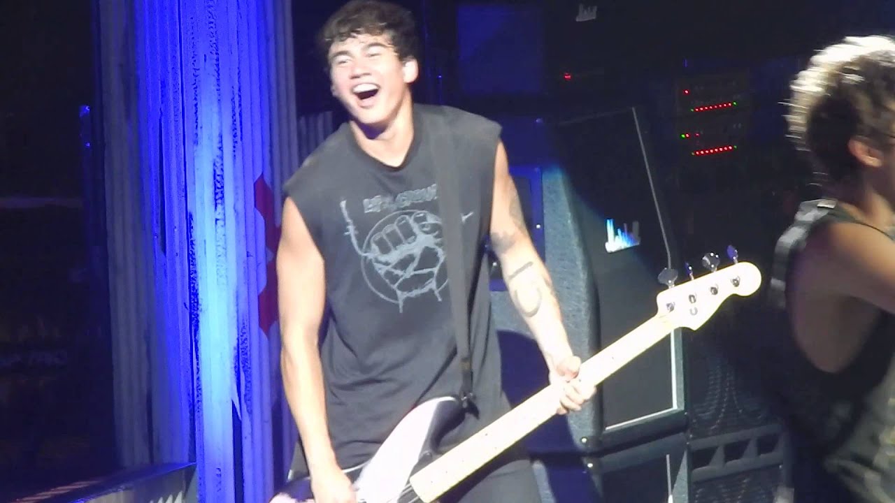 lose yourself 5 seconds of summer 8/19/15