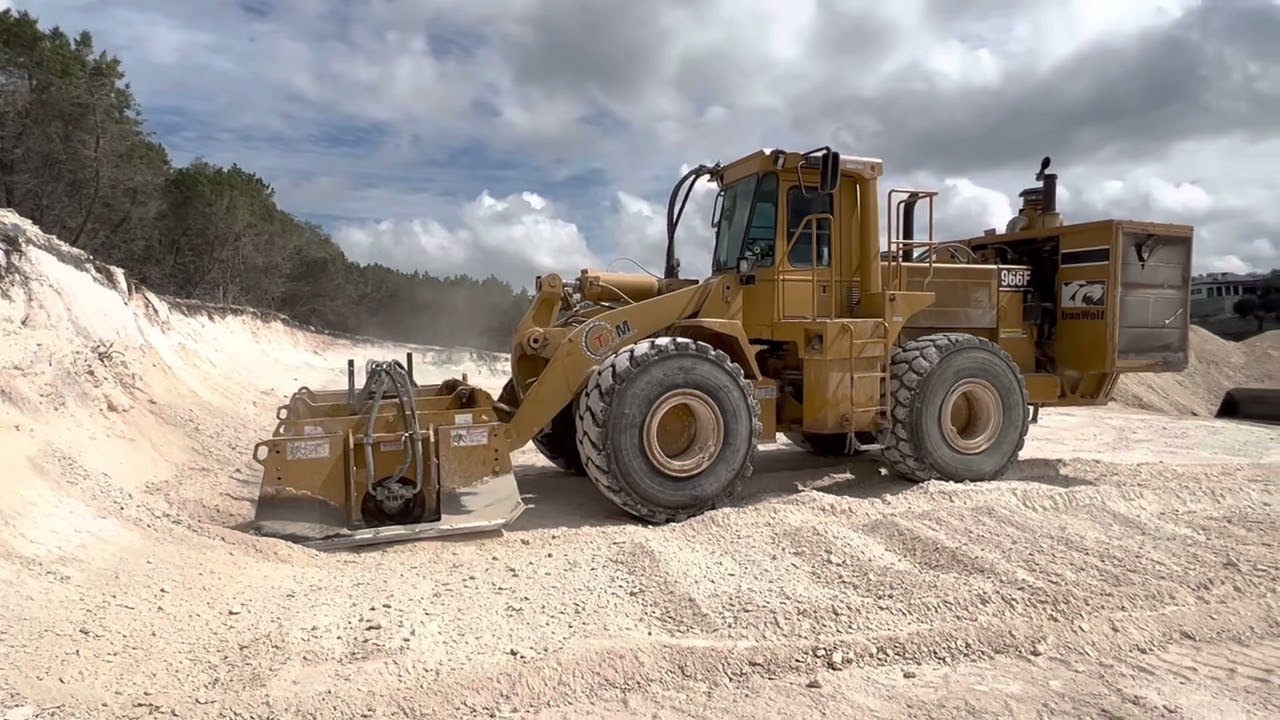 Texas Rock Milling excavating in Stone Oak.(Part 2)
