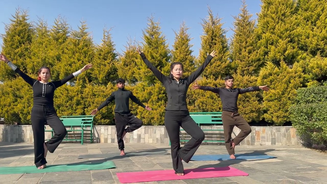 5 standing yoga poses for stronger,healthier knees 