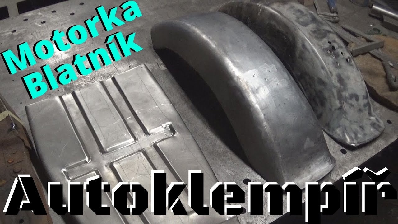 Blatník na motorku (motorcycle fender)