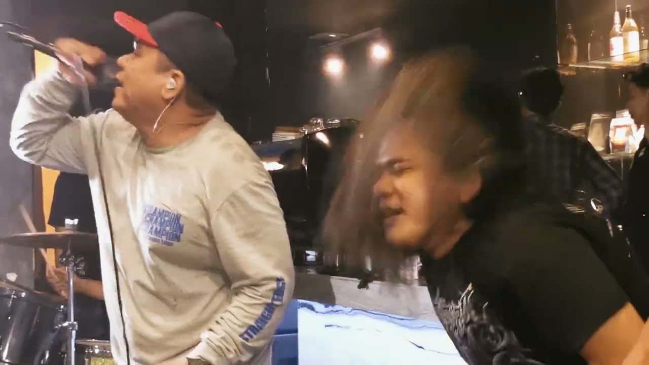 Bento consvirasi AKU SAYANG EMAK live at KOPI REVOLUSI  04 januari 2026