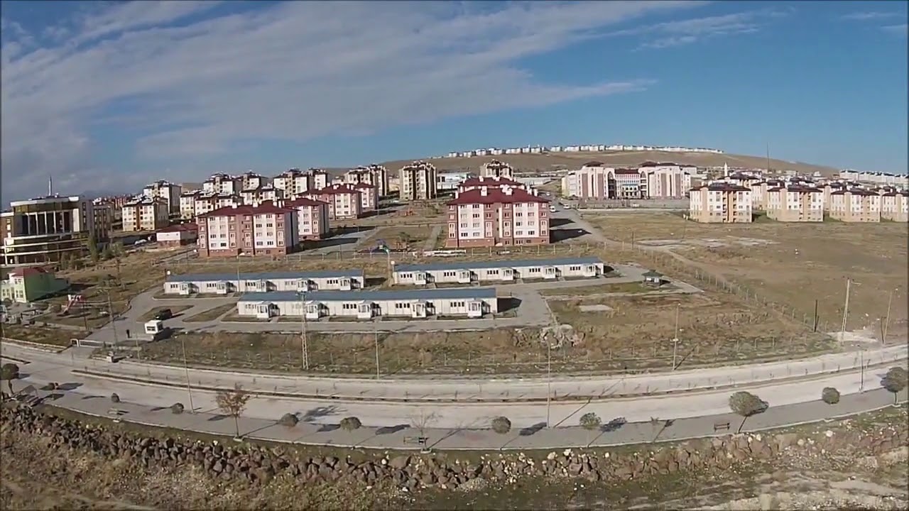 Erciş Sahil Yoluna Dronla Kuş Bakışı