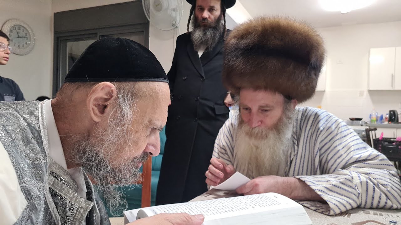 הגר"ימ מורגנשטרן במעונו של הרב דב קוק - כ"ו תמוז תשפ"ב