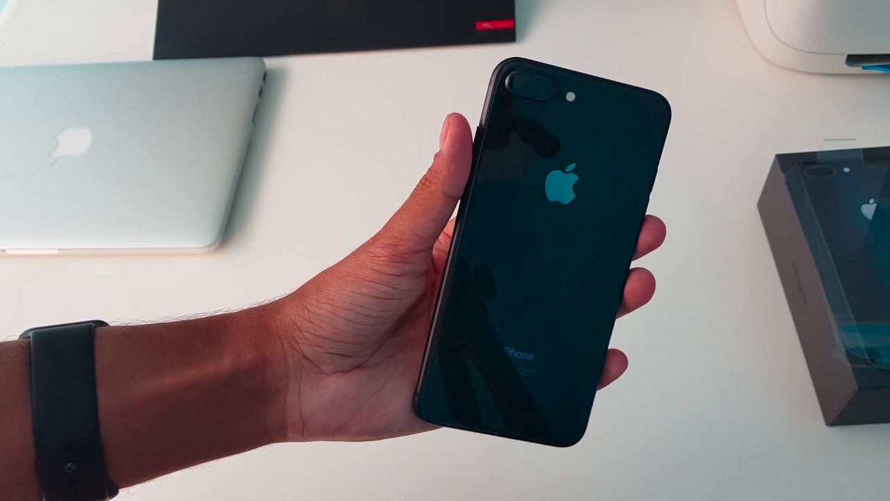 iPhone 8 Plus Unboxing !