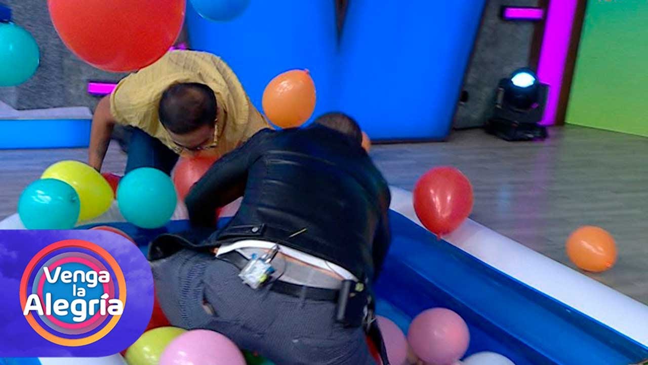¡Ni arrastrándose lograron deternerlos! ¡Checa quién ganó en Corre por el objeto! | Venga La Alegría