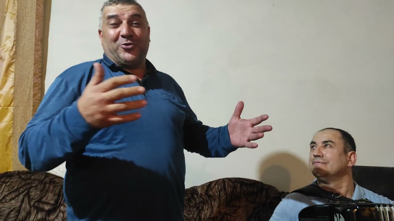 Шамиль Гуладтынский и Саид Шахбанов. Шуточная даргинская песня вызывает желание сильно смеяться.🤗😂😂