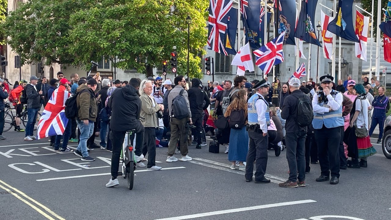 🚨Watch live: Protest following attempted behe*ding in Belfast last night - London