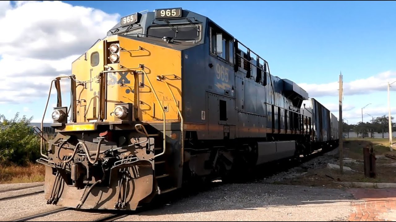 CSX M453 Stopping at Lakeland Junction