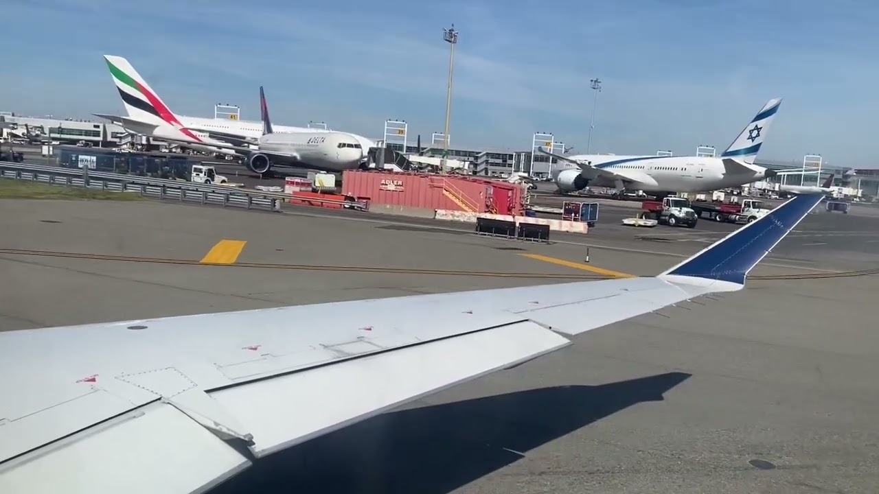Delta CRJ 900 Takeoff from JFK