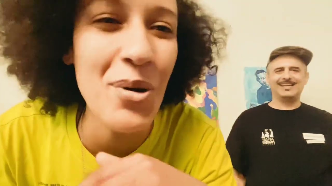 esa aka el presidente _ supersonico con Dezira
