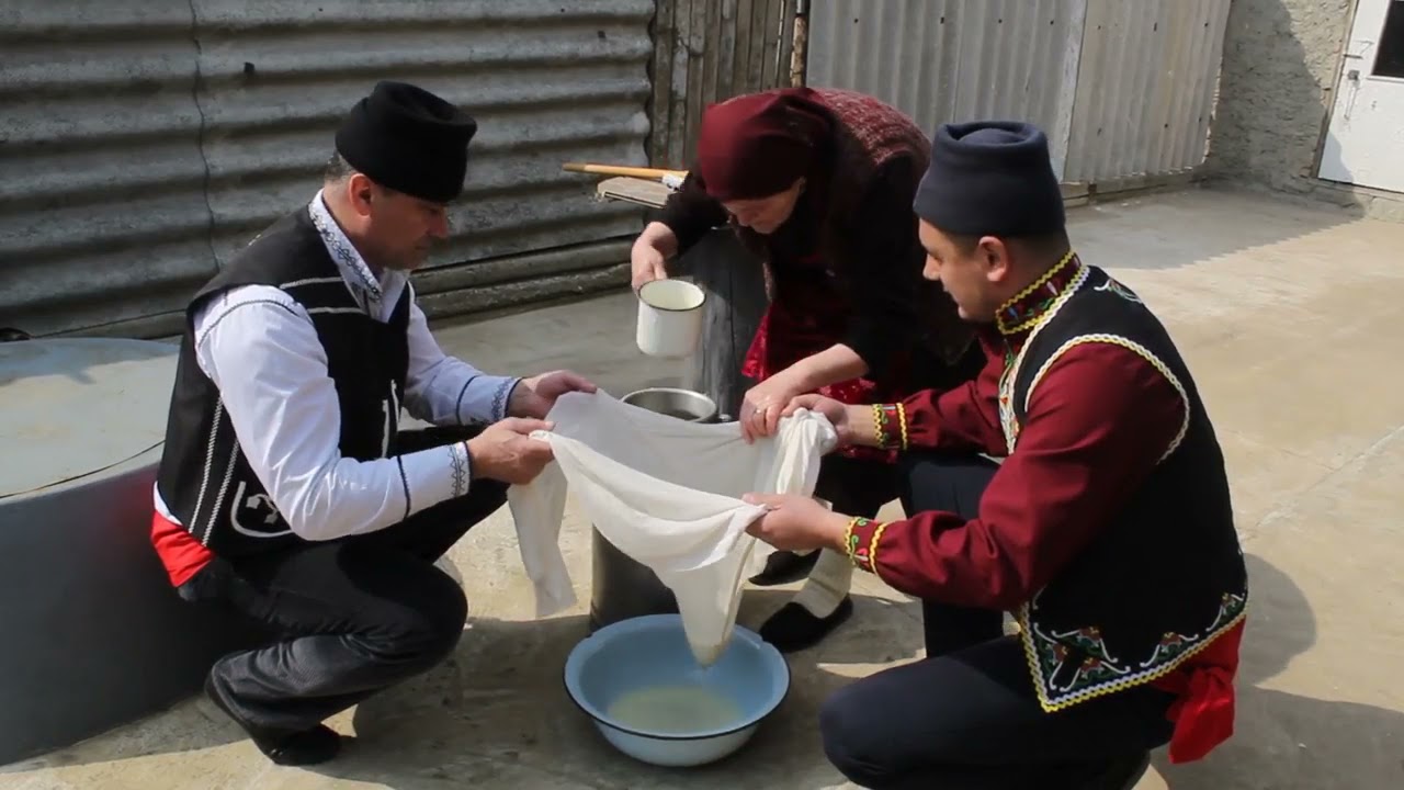 Хедерлез. Приготовление овечье брынзы в селе Чишмикиой