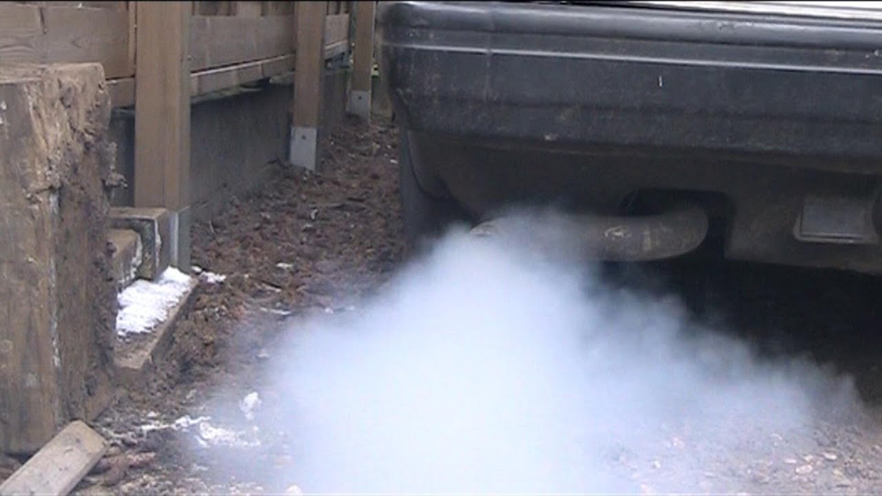 Volvo Clunky cold start/reving up Diesel/smoke in your eye /multicam