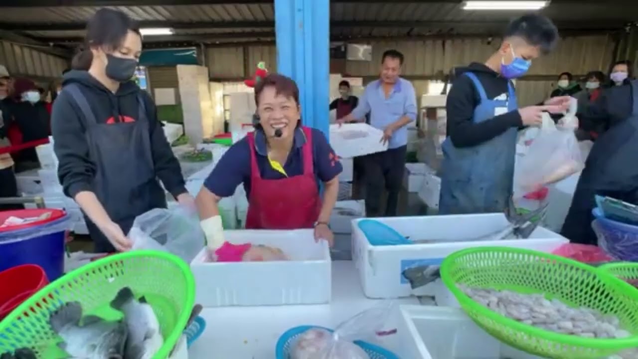 {龍虎石斑}一口氣賣了40箱  溪湖小辣椒鮮叫賣 每星期三六日在彰化縣溪湖鎮忠溪路386號往前100公尺