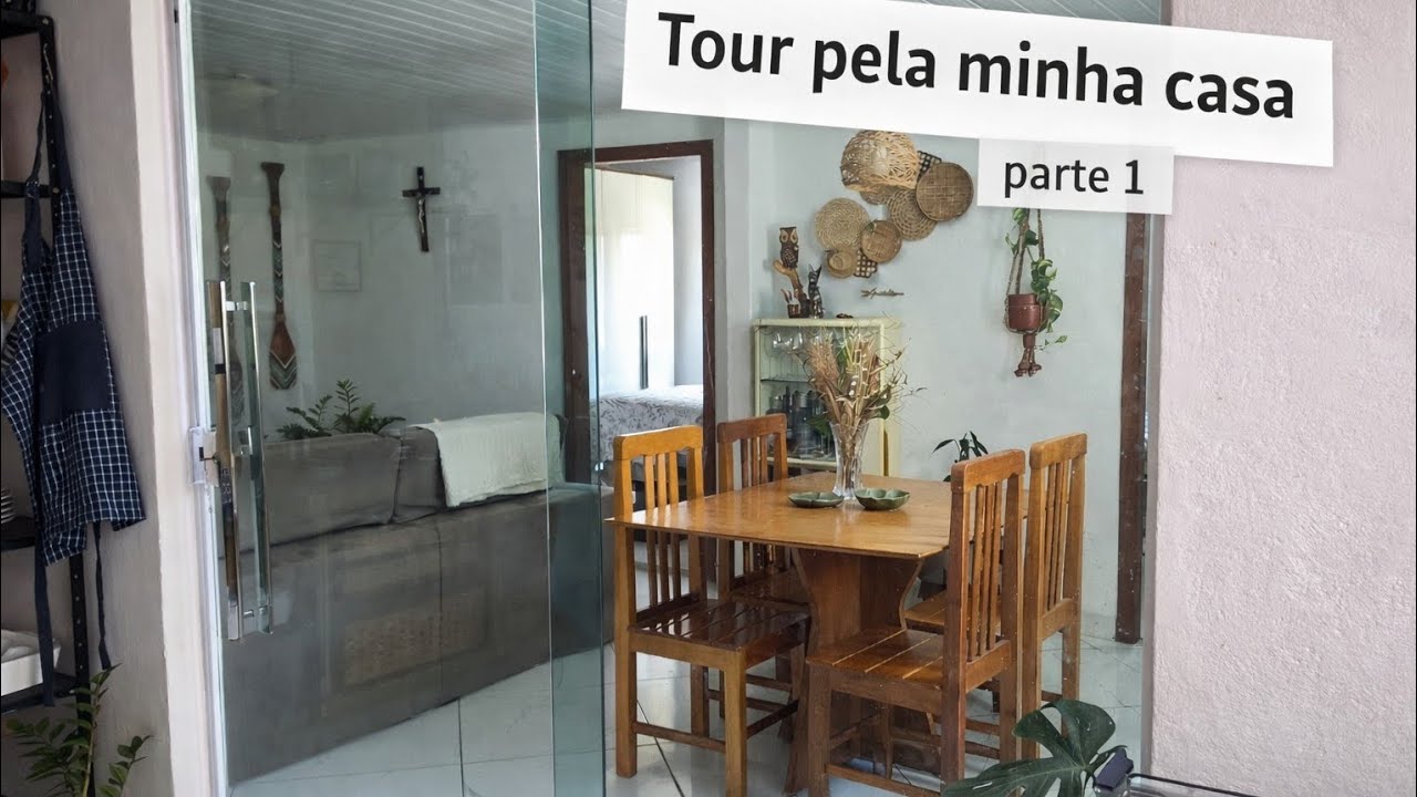 CASA SIMPLES E ACONCHEGANTE / COM MUITAS PLANTAS E DECORAÇÃO RUSTICA 