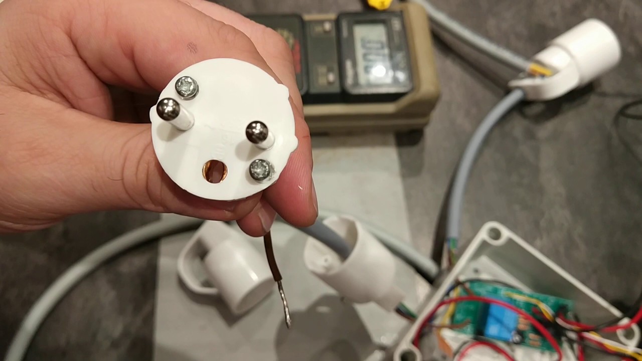 Réalisation fiche mâle et femelle électrique.