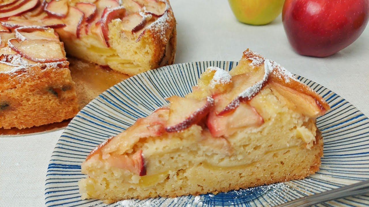 🍎Jabłecznik - pyszne, proste, wilgotne ciasto z dużą ilością jabłek.