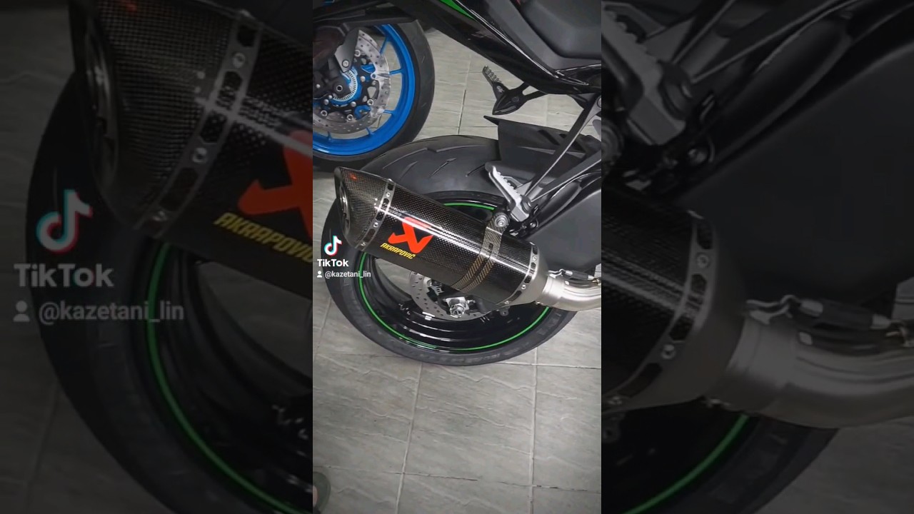 2024 KAWASAKI ZX-6R Akrapovic Racing Line (Carbon) Exhaust