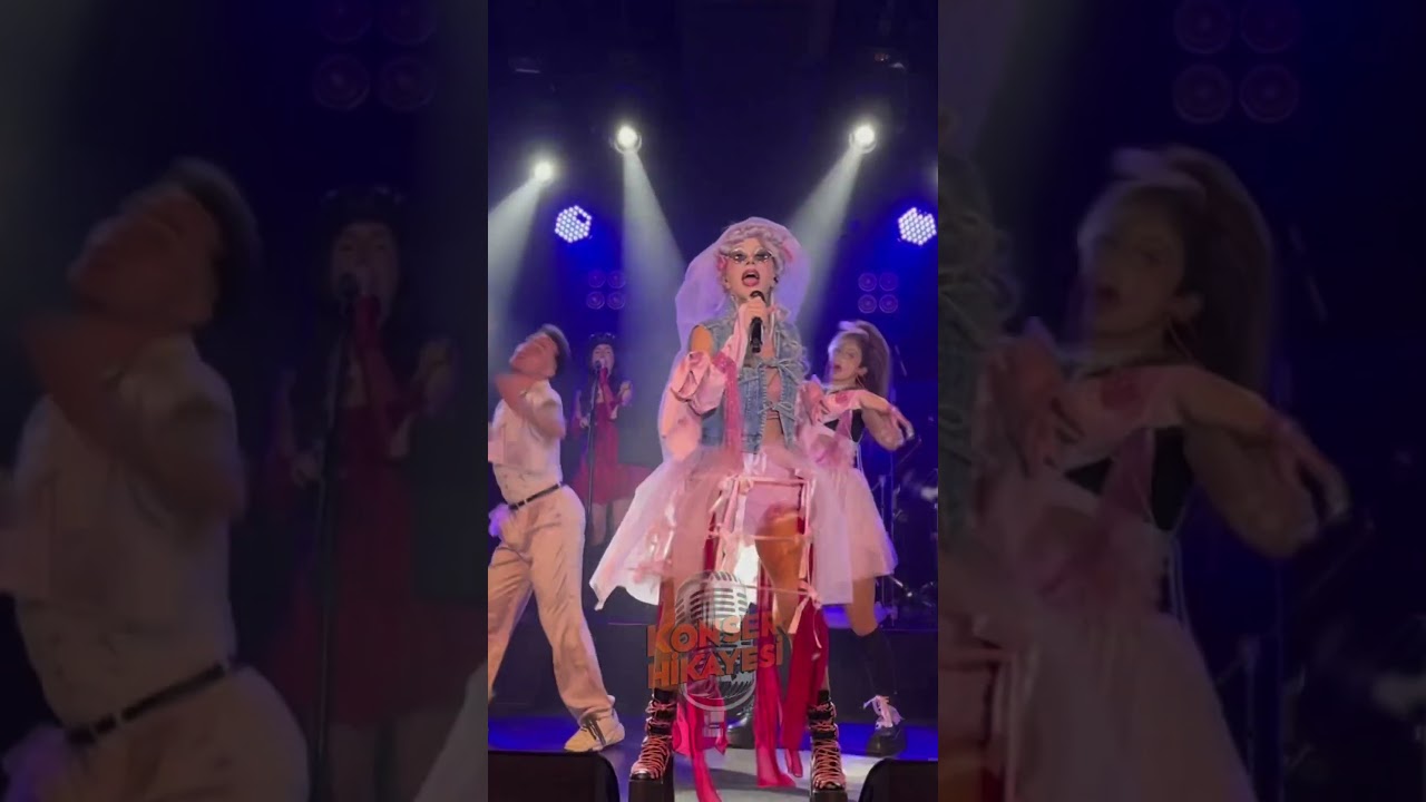 Hande Yener - Sebastian (Canlı Performans) Konser 🤩#hande #handeyener #sebastian #konserhikayesi