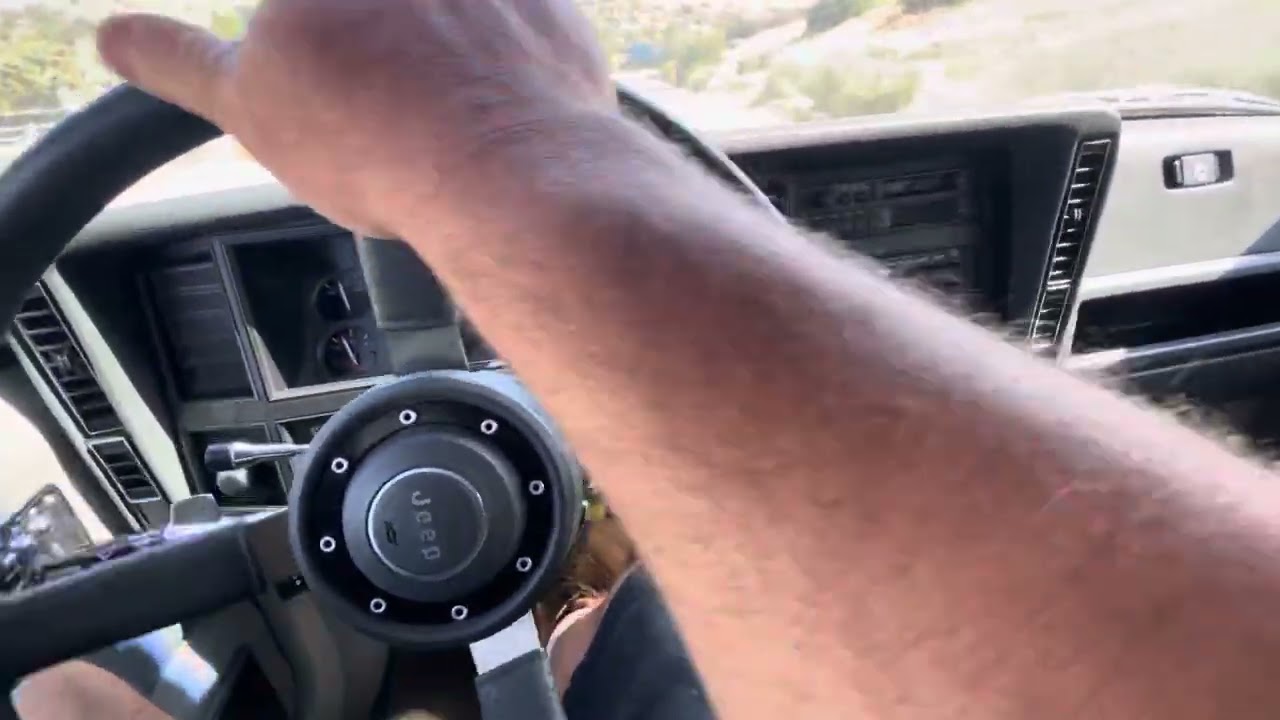 1989 Jeep Cherokee limited Driving