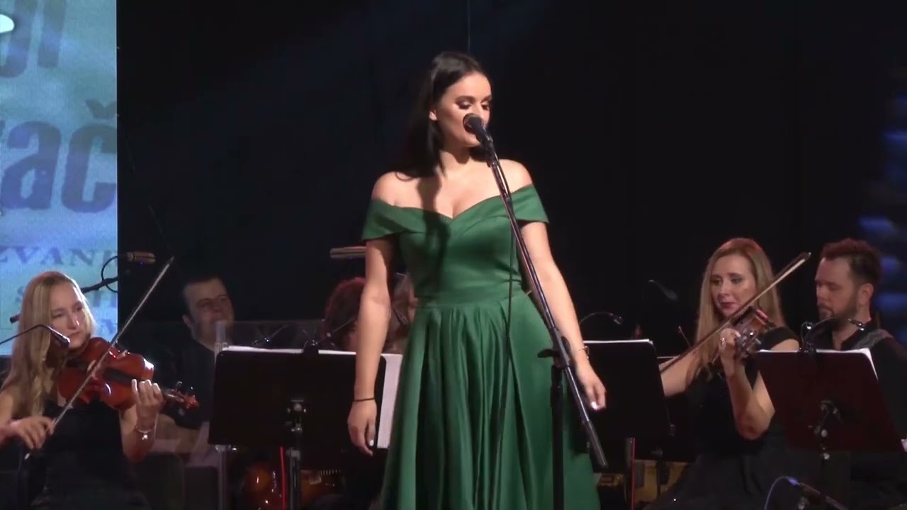 Tamara Kovacevic - Divlje ruze, Noc je tiha (Festival Studentsko ljeto 2022.)
