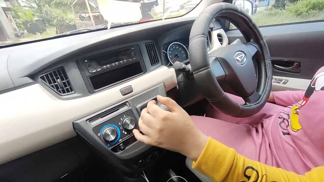 BELAJAR MOBIL MULAI DARI NOL | BELAJAR PAKAI MOBIL SIGRA MANUAL WITH LELA