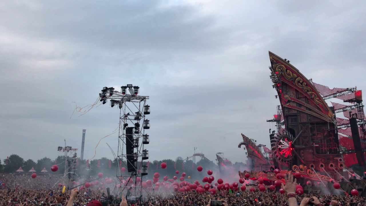 Headhunterz - Scrap Attack @ DEFQON.1 2017. | 4K.